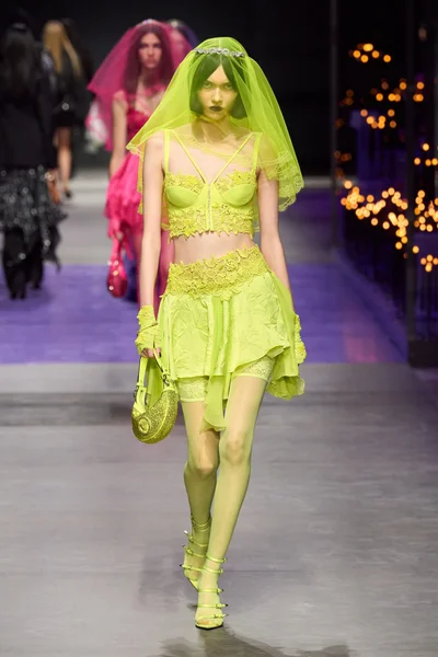 Look 52